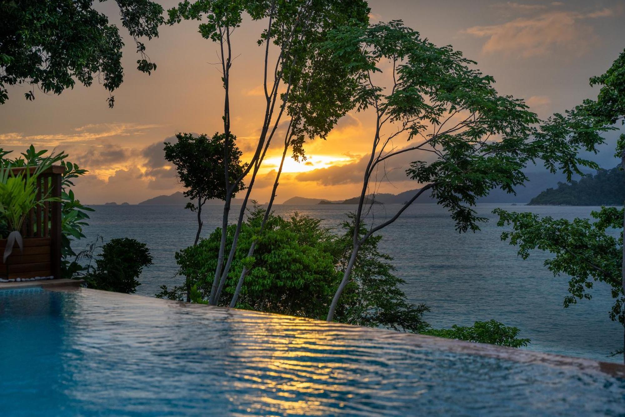 Ten Moons Sunset Villas Koh Lipe Exterior foto